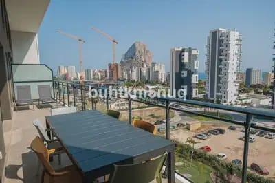 2 bedroom Beach Apartment for sale in Calpe / Calp with pool - € 525,000 (Ref: 10050660)
