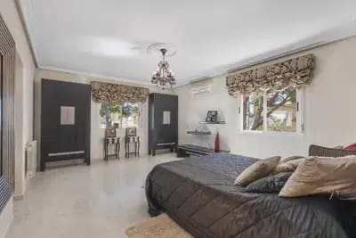 5 bedroom Villa for sale in Rojales - € 599,000 (Ref: 10050662)