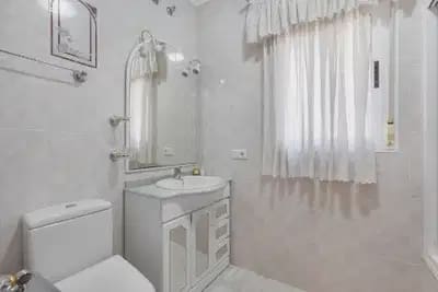 5 bedroom Villa for sale in Rojales - € 599,000 (Ref: 10050662)