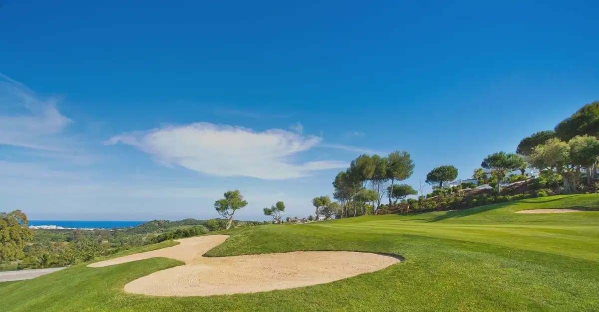 2 sovrum Lägenhet till salu i Estepona med pool - 400 000 € (Ref: 10057225)