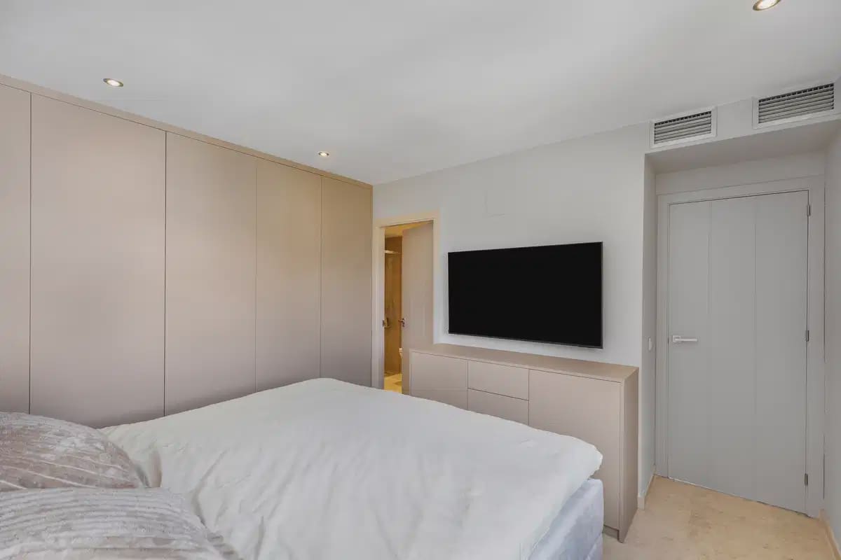 3 bedroom Apartment for sale in Torrevieja with pool garage - € 449,000 (Ref: 10062391)