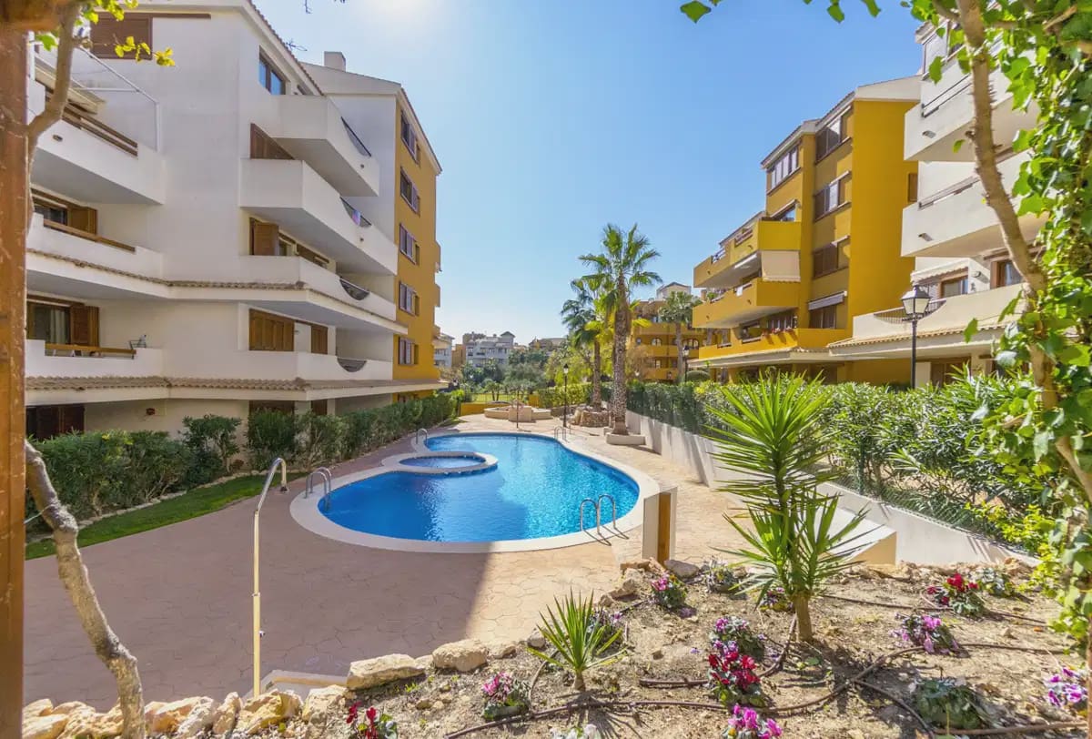 3 bedroom Apartment for sale in Torrevieja with pool garage - € 449,000 (Ref: 10062391)