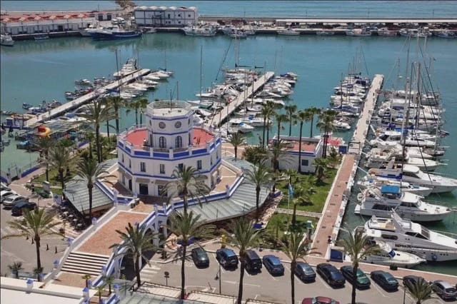 3 makuuhuone Kattohuoneisto myytävänä paikassa Estepona Golf, Estepona mukana uima-altaan - 442 000 € (Ref: 10062403)