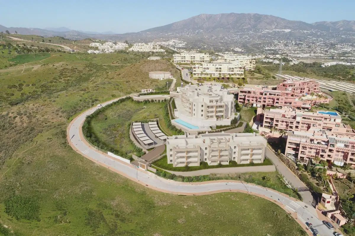 Apartamento de 3 habitaciones en Mijas en venta con piscina garaje - 458.000 € (Ref: 10062408)
