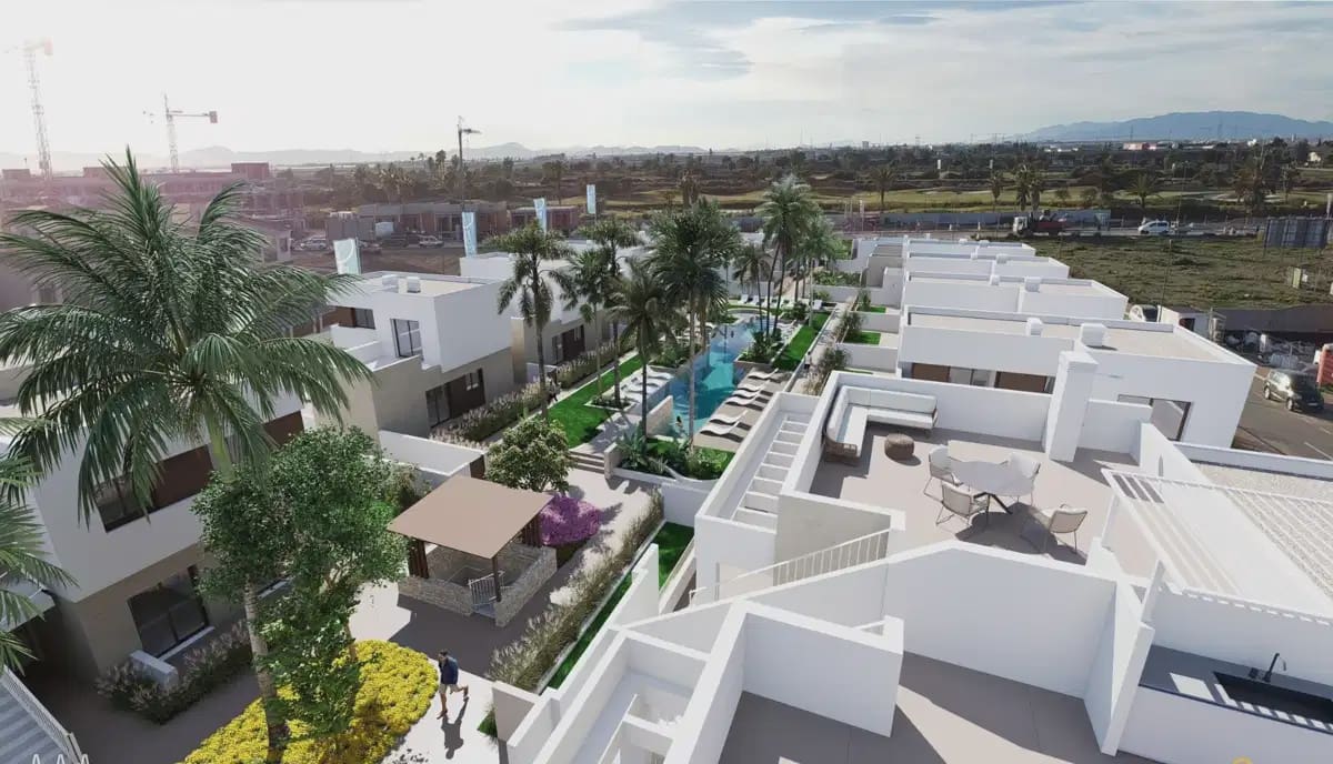 Chalet de 3 habitaciones en Los Alcázares en venta con piscina garaje - 439.000 € (Ref: 10062420)