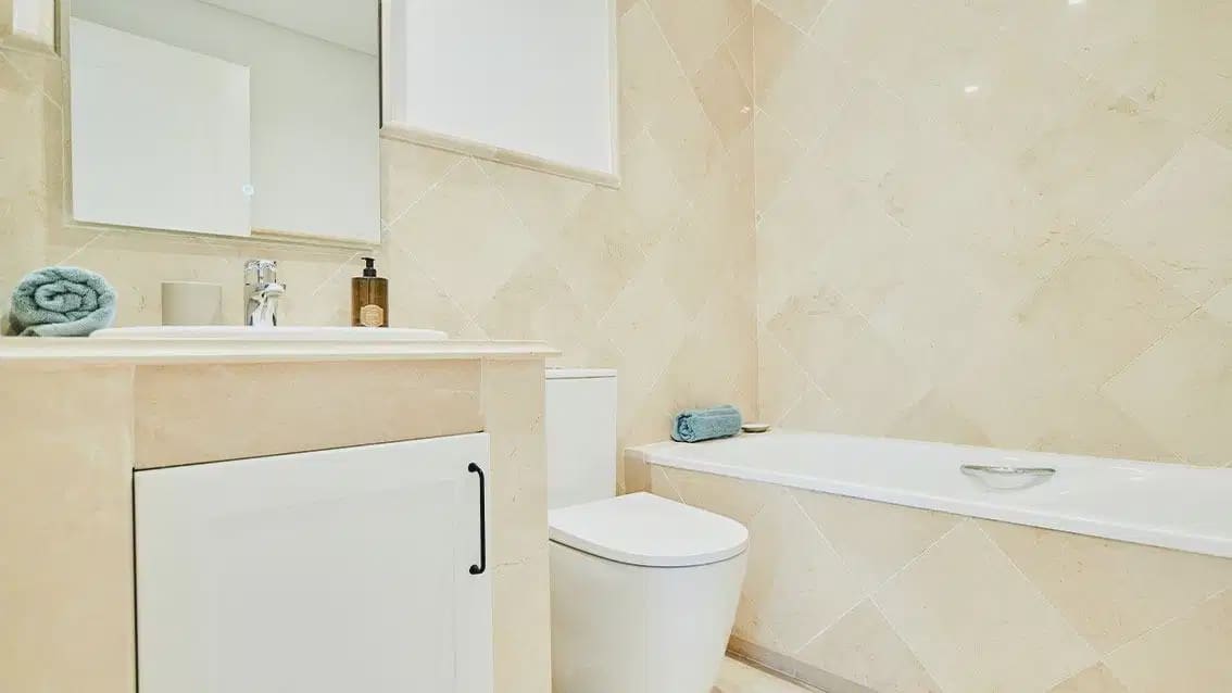 Apartamento de 2 habitaciones en Marbella en venta con piscina garaje - 497.500 € (Ref: 10062422)