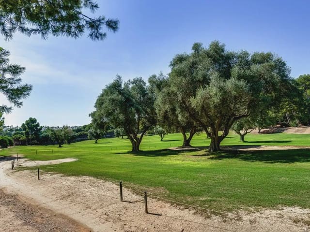 3 makuuhuone Omakotitalo myytävänä paikassa Orihuela Costa, Orihuela mukana uima-altaan - 324 900 € (Ref: 10064954)