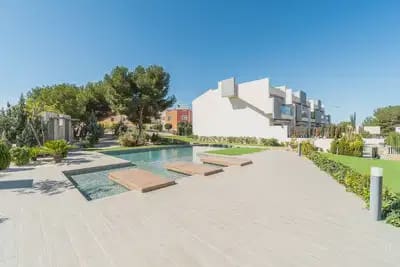 Leilighet til salgs i Los Balcones med svømmebasseng garasje - € 330 000 (Ref: 10064965)