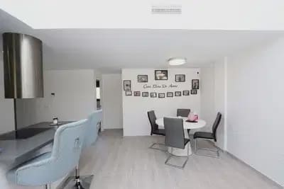 3 chambre Appartement à vendre à Villamartin avec piscine garage - 320 000 € (Ref: 10064986)