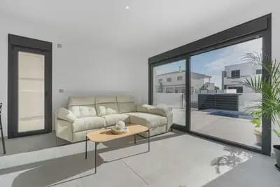 3 soverom Villa til salgs i Daya Nueva - € 317 000 (Ref: 10064987)