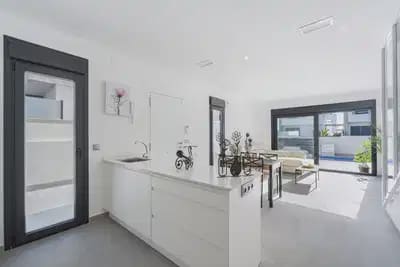 3 soverom Villa til salgs i Daya Nueva - € 317 000 (Ref: 10064987)