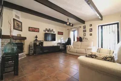 4 bedroom Villa for sale in Albatera with garage - € 320,000 (Ref: 10064994)