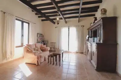 4 bedroom Villa for sale in Albatera with garage - € 320,000 (Ref: 10064994)