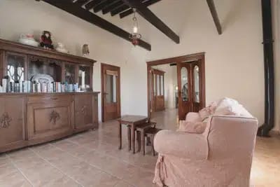 4 bedroom Villa for sale in Albatera with garage - € 320,000 (Ref: 10064994)