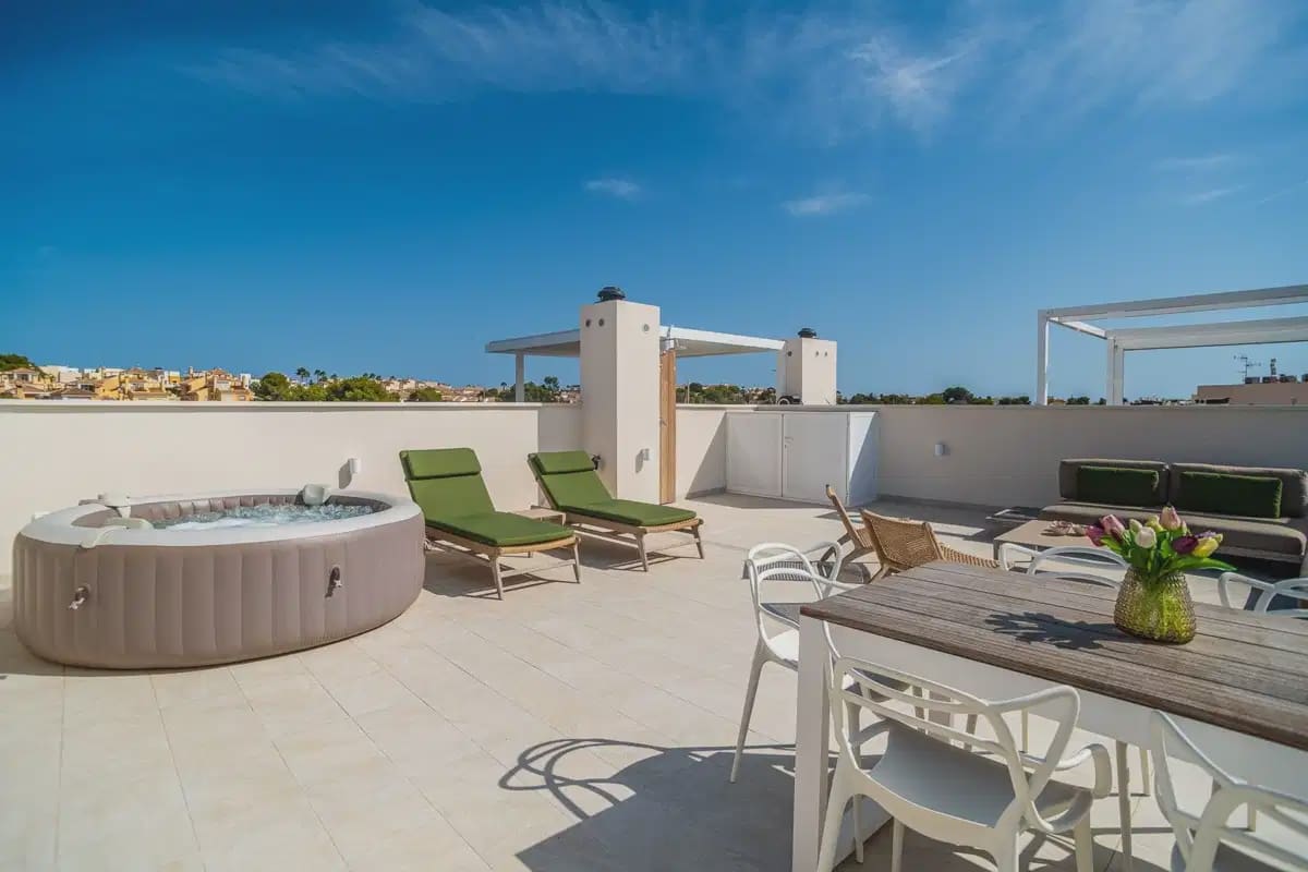 2 sypialnia Penthouse na sprzedaż w Los Altos z basenem garażem - 349 900 € (Ref: 10072889)
