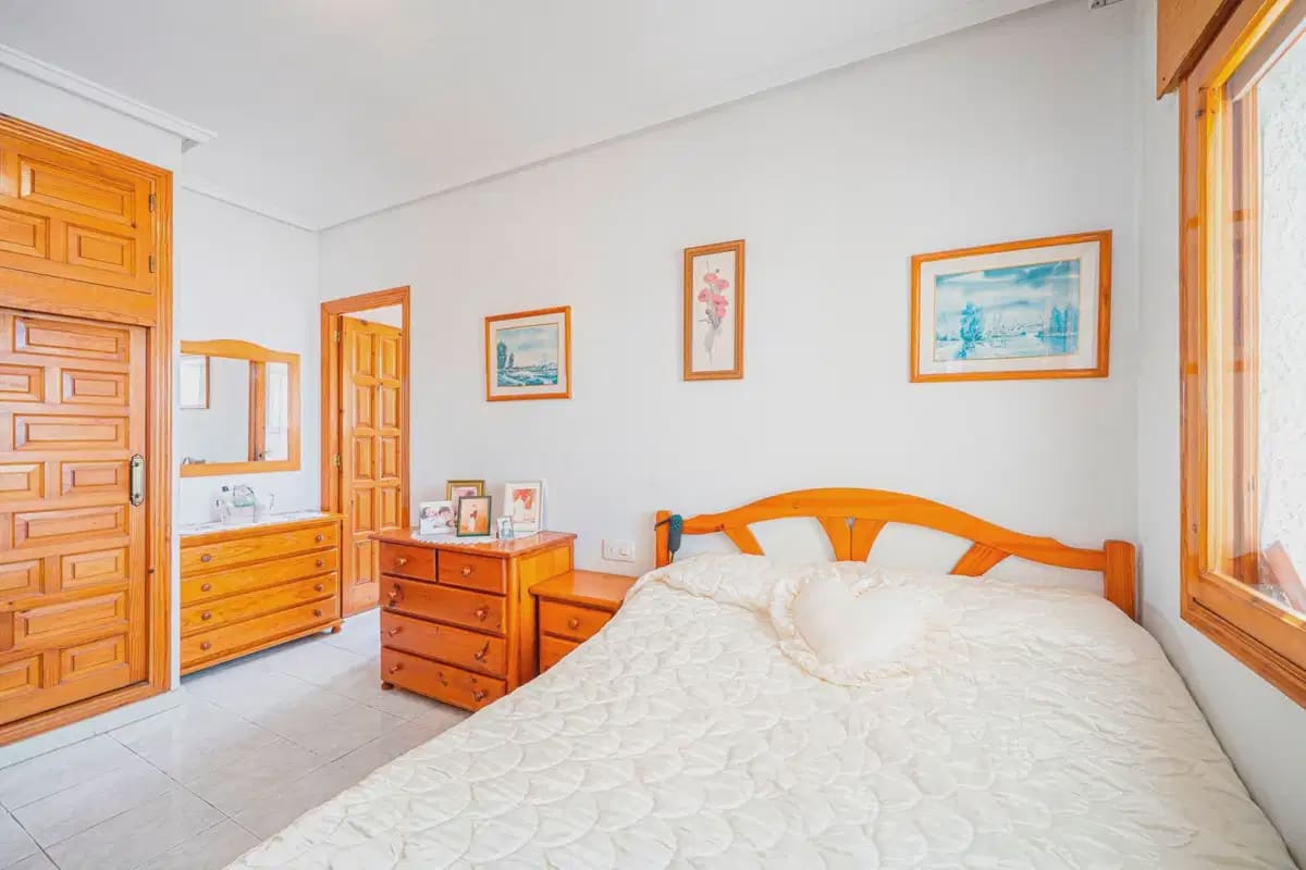5 soveværelse Villa til salg i Ciudad Quesada med garage - € 359.000 (Ref: 10072891)