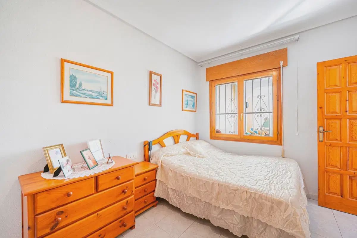 5 soveværelse Villa til salg i Ciudad Quesada med garage - € 359.000 (Ref: 10072891)