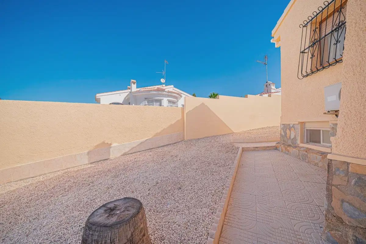 5 soveværelse Villa til salg i Ciudad Quesada med garage - € 359.000 (Ref: 10072891)