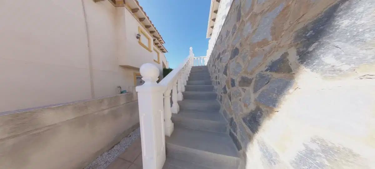 5 quarto Moradia para venda em La Zenia com piscina - 359 995 € (Ref: 10072893)