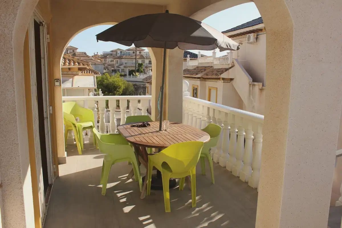 5 quarto Moradia para venda em La Zenia com piscina - 359 995 € (Ref: 10072893)