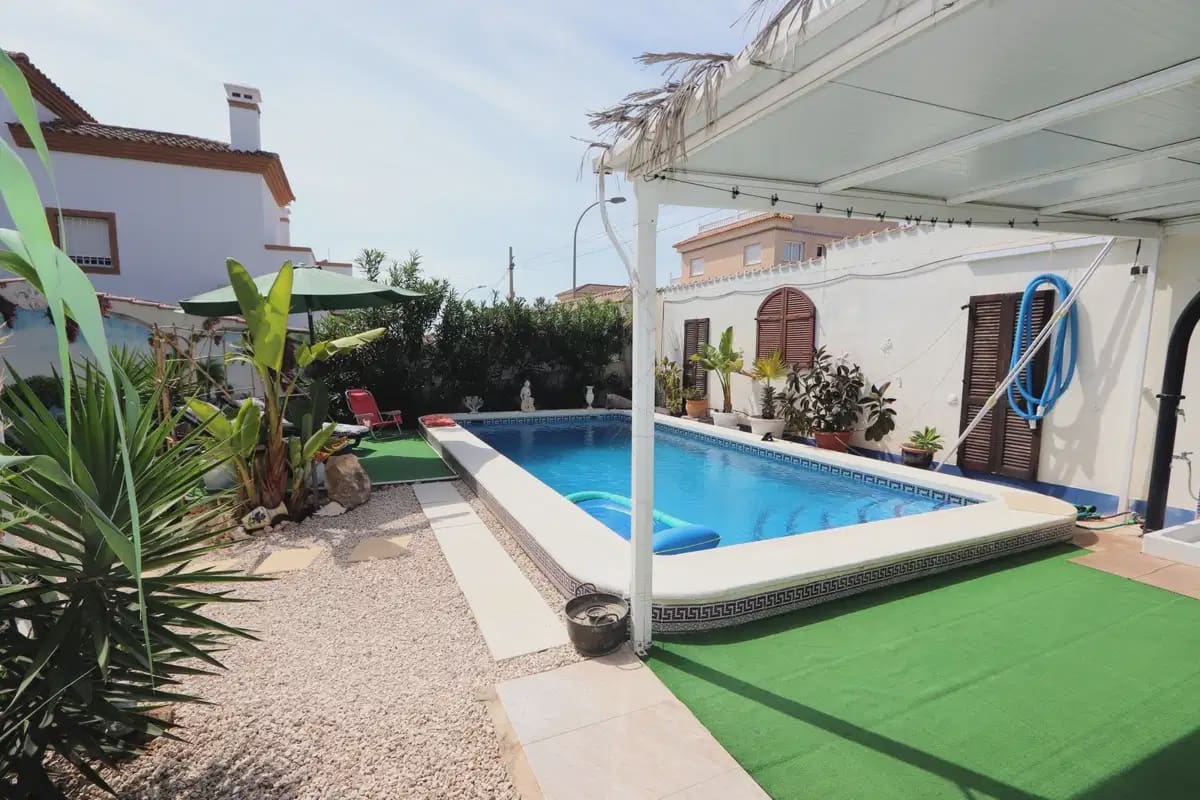 3 sypialnia Willa na sprzedaż w Villamartin - 349 990 € (Ref: 10072900)