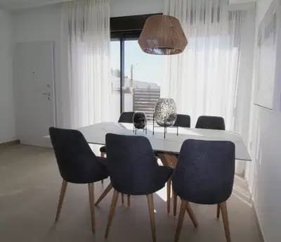 Omakotitalo myytävänä paikassa Pilar de la Horadada mukana uima-altaan - 354 900 € (Ref: 10072901)