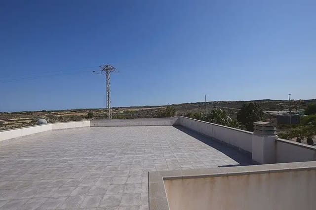 7 bedroom Townhouse for sale in San Miguel de Salinas with pool garage - € 349,900 (Ref: 10072904)