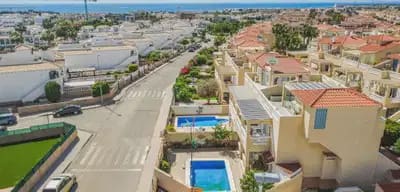 3 sovrum Lägenhet till salu i Playa Flamenca med pool - 339 000 € (Ref: 10072925)