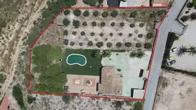 3 soveværelse Finca/Landehus til salg i Albatera med swimmingpool garage - € 349.000 (Ref: 10072927)