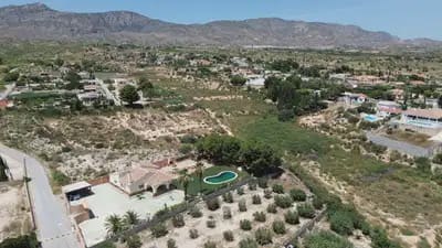 3 soveværelse Finca/Landehus til salg i Albatera med swimmingpool garage - € 349.000 (Ref: 10072927)