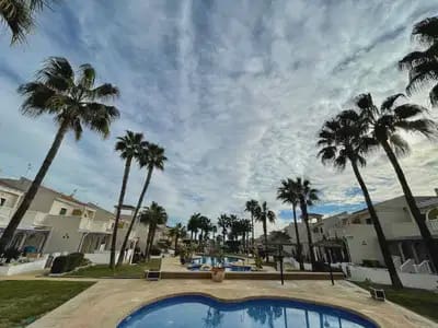 Casa de 3 habitaciones en Ciudad Quesada en venta con piscina garaje - 340.000 € (Ref: 10072928)