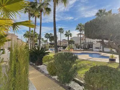 Casa de 3 habitaciones en Ciudad Quesada en venta con piscina garaje - 340.000 € (Ref: 10072928)