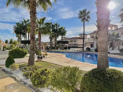 Casa de 3 habitaciones en Ciudad Quesada en venta con piscina garaje - 340.000 € (Ref: 10072928)
