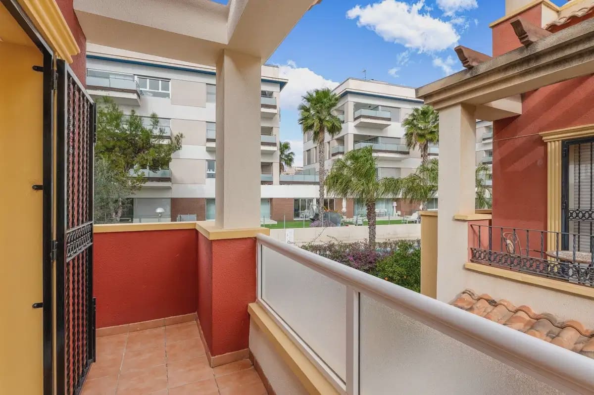 3 quarto Casa em Banda para venda em Villamartin com piscina - 345 000 € (Ref: 10072930)