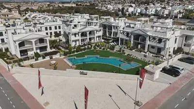 2 quarto Casa em Banda para venda em Ciudad Quesada com piscina - 359 000 € (Ref: 10072931)