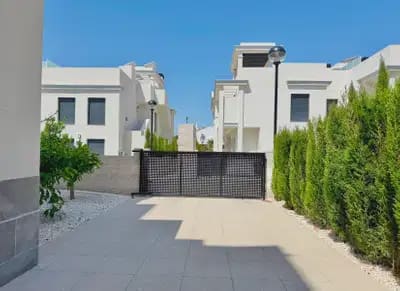 2 soverom Leilighet til salgs i Ciudad Quesada med svømmebasseng garasje - € 359 000 (Ref: 10072932)