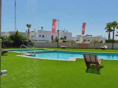 2 soverom Leilighet til salgs i Ciudad Quesada med svømmebasseng garasje - € 359 000 (Ref: 10072932)