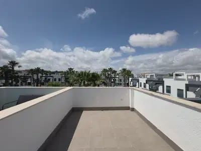 2 slaapkamer Huis te koop in La Zenia met zwembad - € 339.000 (Ref: 10072938)