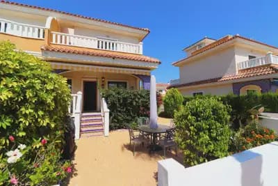 Casa de 2 habitaciones en Doña Pepa en venta con piscina garaje - 335.000 € (Ref: 10072941)