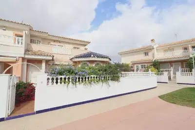 Casa de 3 habitaciones en Doña Pepa en venta con piscina - 340.000 € (Ref: 10072945)