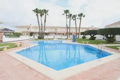 Casa de 3 habitaciones en Doña Pepa, Rojales en venta con piscina - 340.000 € (Ref: 10072945)
