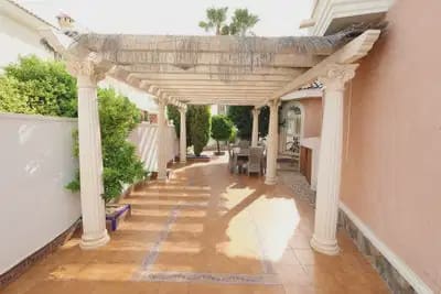 Casa de 3 habitaciones en Doña Pepa, Rojales en venta con piscina - 340.000 € (Ref: 10072945)