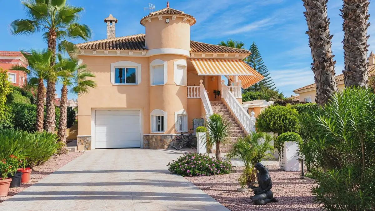 3 quarto Casa em Banda para venda em Benferri - 375 000 € (Ref: 10080390)