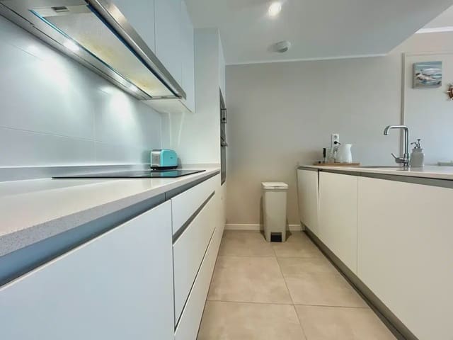 Apartamento de 2 habitaciones en Campoamor, Orihuela en venta con piscina - 379.000 € (Ref: 10080392)