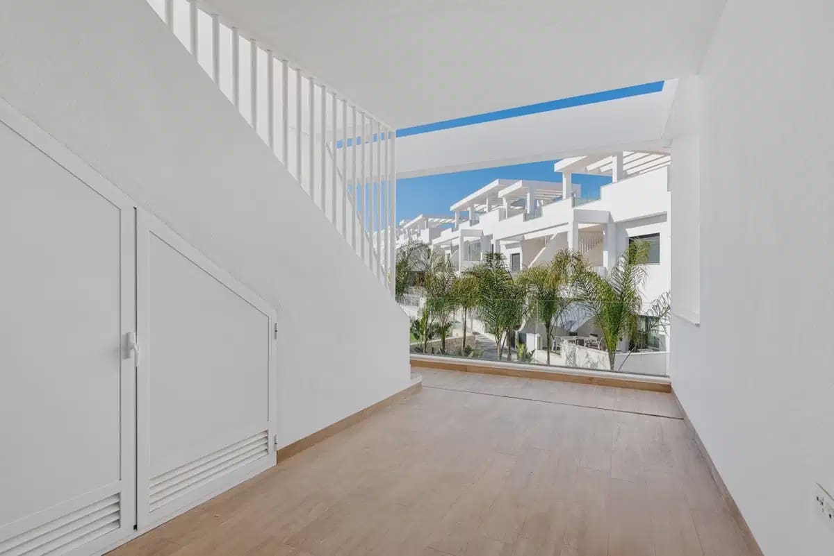 2 slaapkamer Penthouse te koop in Los Balcones met zwembad - € 369.000 (Ref: 10080396)