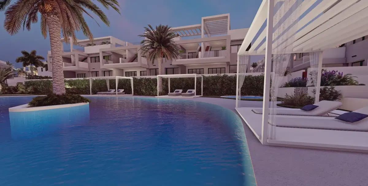 2 slaapkamer Penthouse te koop in Los Balcones met zwembad - € 369.000 (Ref: 10080396)