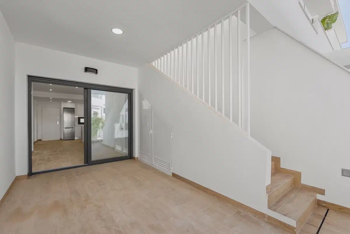 2 slaapkamer Penthouse te koop in Los Balcones met zwembad - € 369.000 (Ref: 10080396)