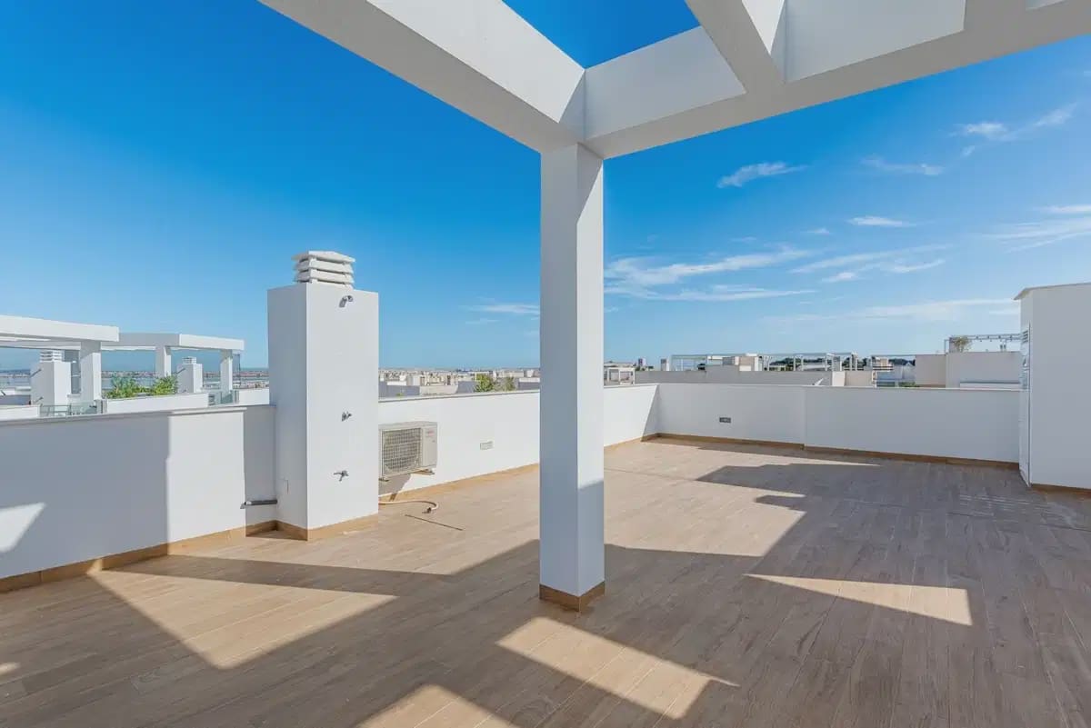 2 slaapkamer Penthouse te koop in Los Balcones met zwembad - € 369.000 (Ref: 10080396)