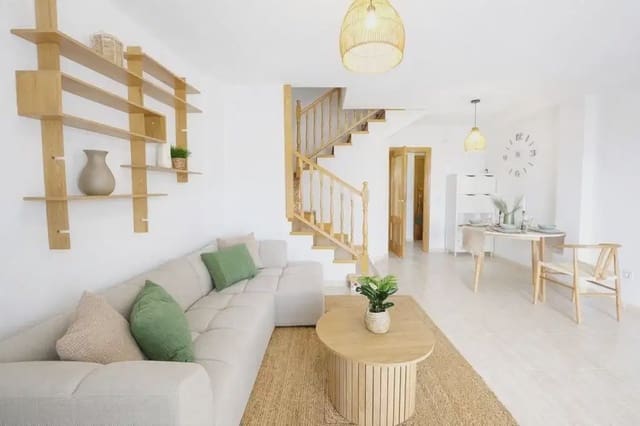 3 soverom Hus til salgs i Campoamor, Orihuela med svømmebasseng - € 375 000 (Ref: 10080397)