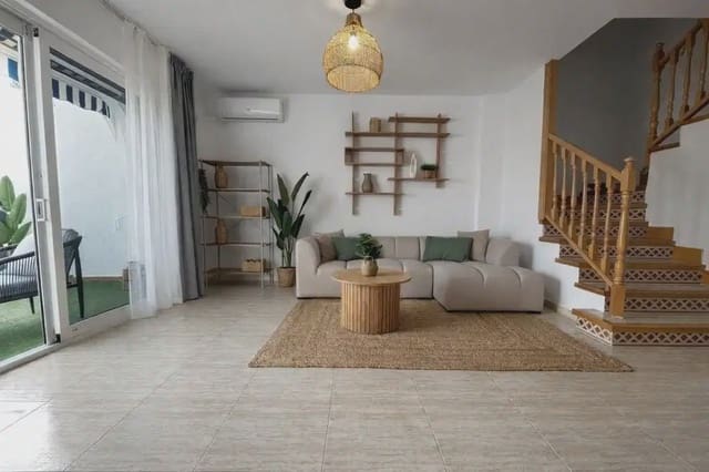 3 soverom Hus til salgs i Campoamor, Orihuela med svømmebasseng - € 375 000 (Ref: 10080397)
